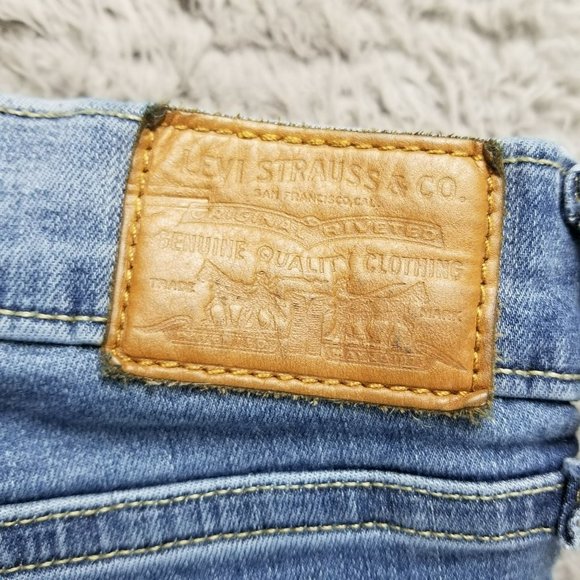 Levis Jeans Womens 32 720 Medium Wash Stretch High Rise Distressed Super Skinny - Picture 12 of 16